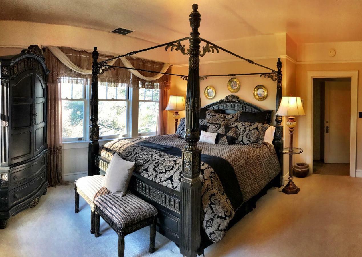 The On Knowles Hill Hotel Sonora