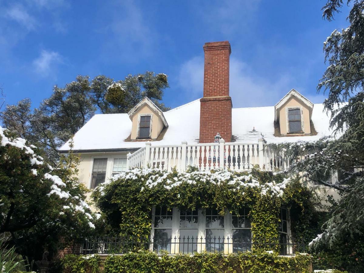 The On Knowles Hill Hotel