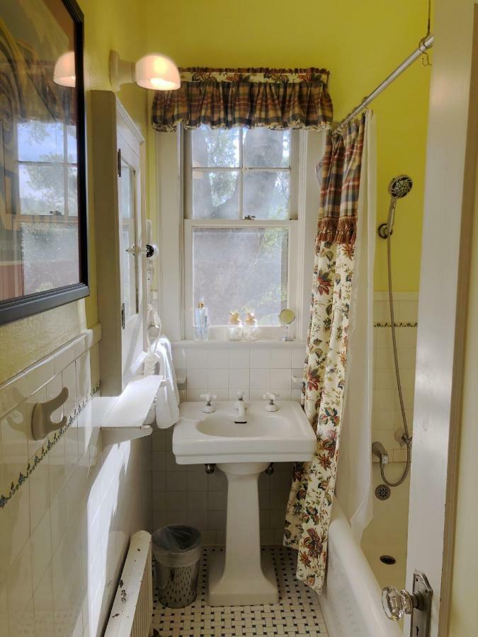 The On Knowles Hill Hotel 5*